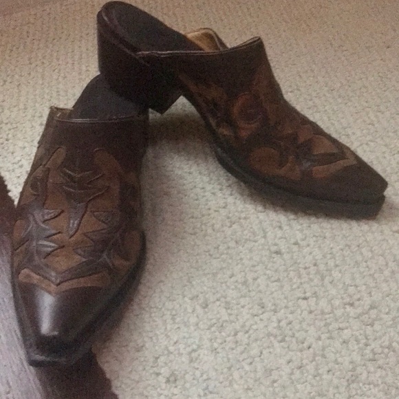 Shoes - Western Style Leather Mules